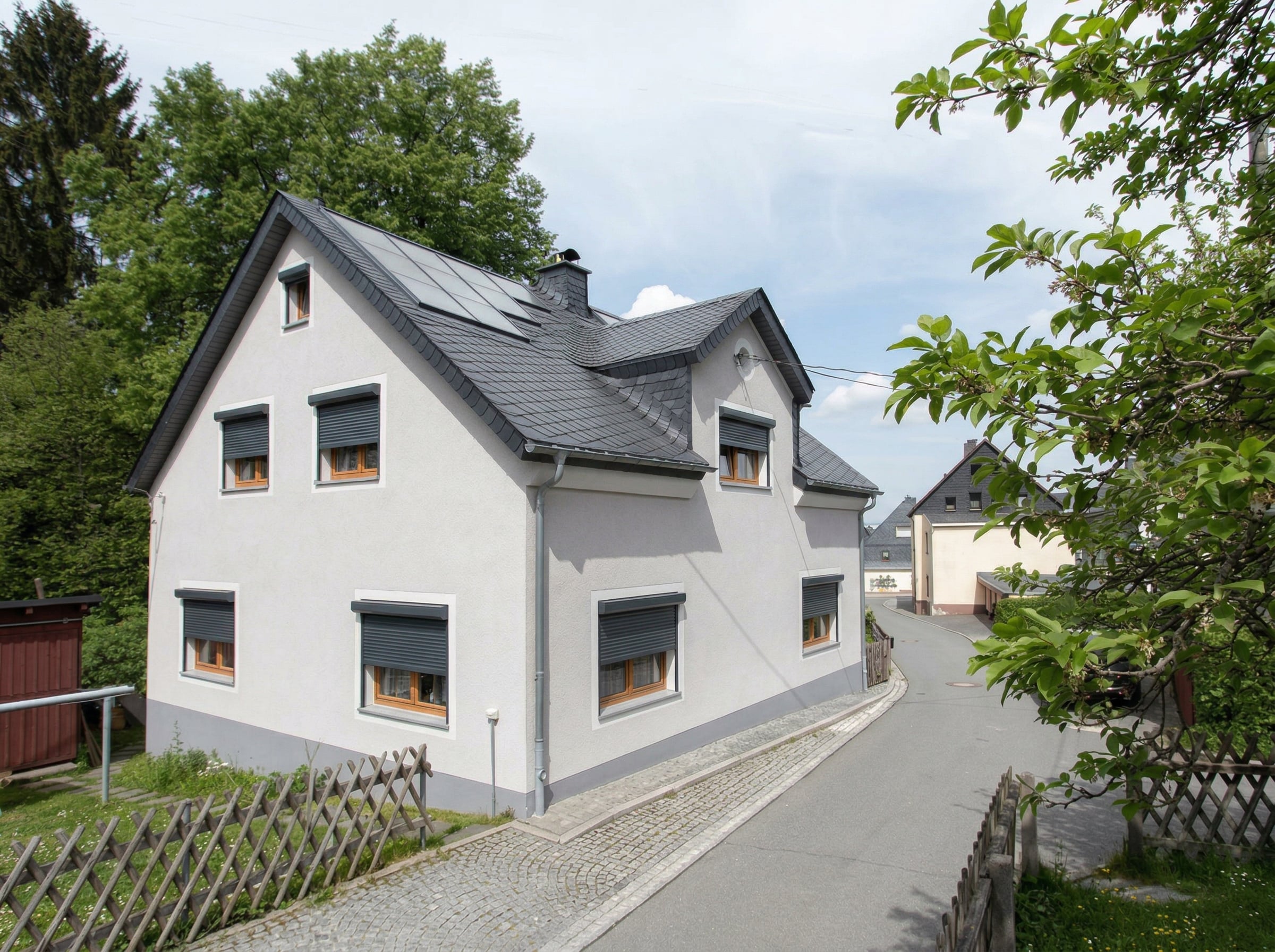 260407 Hermes Royal App 0001